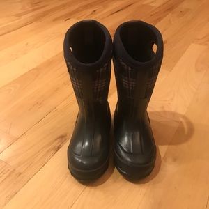 EUC Black Bogs Winter Boots